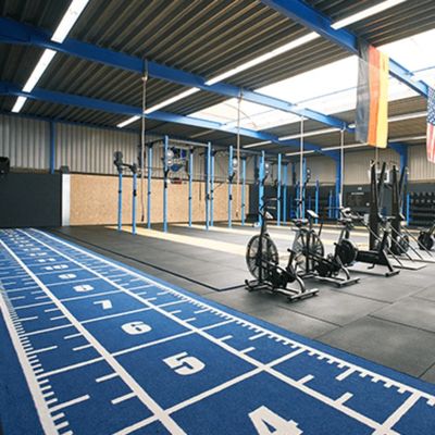 Durable SPU Coating Fitness Training Gym Artificial Grass Mat For Gym Flooring Sled Track