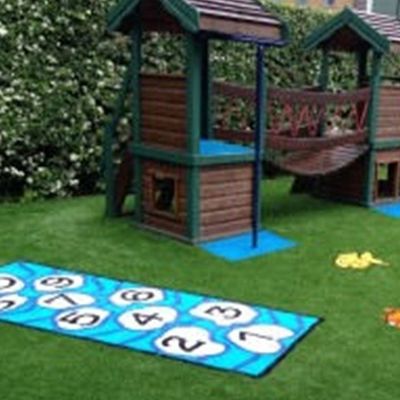 PE PP Backing Artificial Grass Logo Color Pattern Synthetic Turf Mini Football Carpet